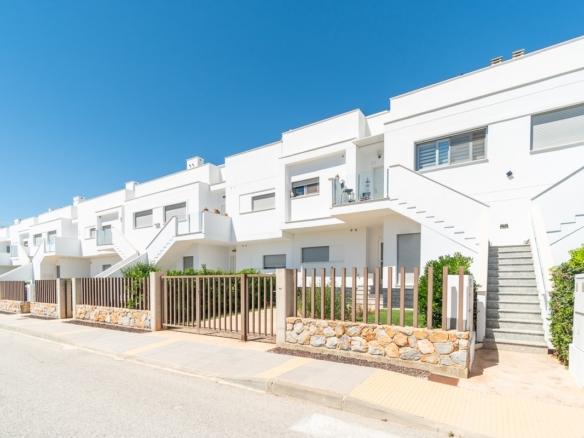 Bungalow for Sale in Vistabella Golf Entre Naranjos, Alicante