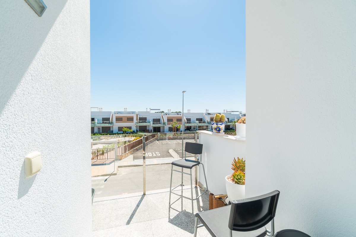 Bungalow for Sale in Vistabella Golf Entre Naranjos, Alicante