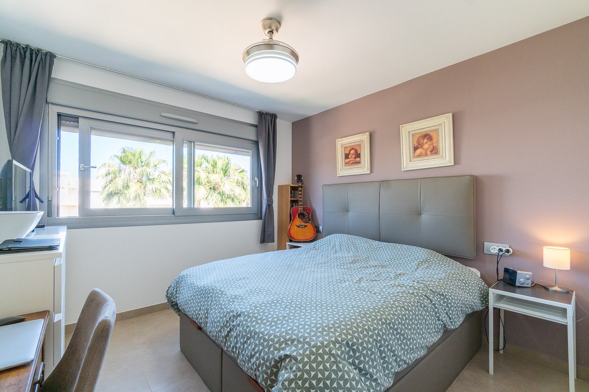 Bungalow for Sale in Vistabella Golf Entre Naranjos, Alicante