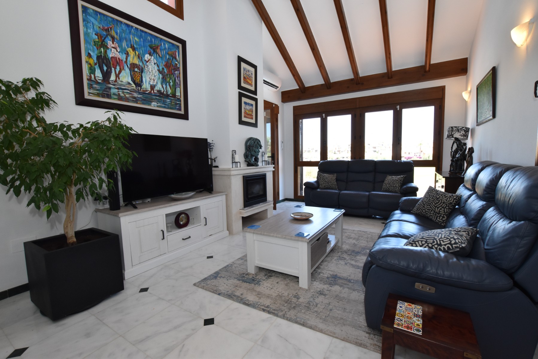 Villa for Sale in Algorfa, Alicante