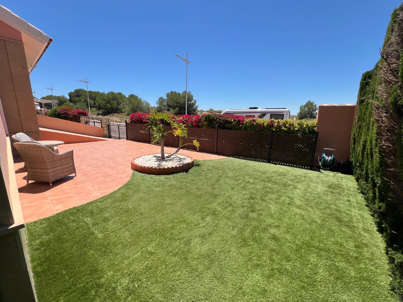 Villa for Sale in Algorfa, Alicante