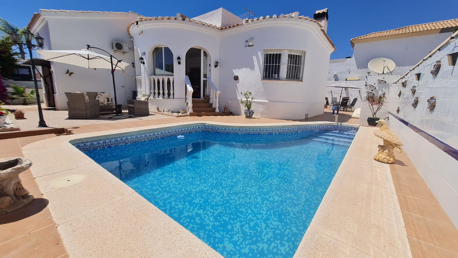 o_1jplcpenq1sdb1vfkhu81304is367 Villa for Sale in Orihuela Costa, Alicante