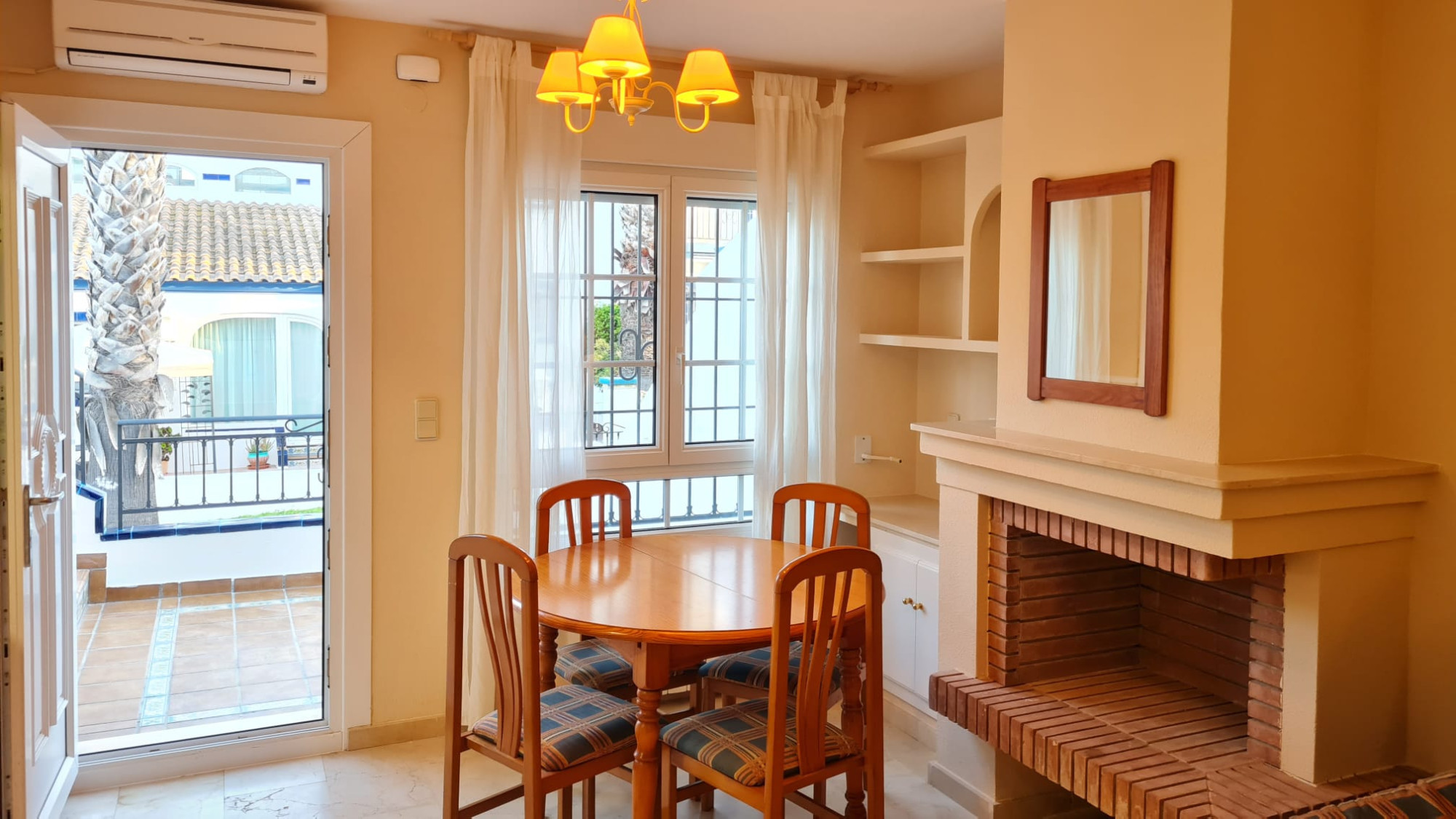 Bungalow for Sale in Villamartin, Alicante