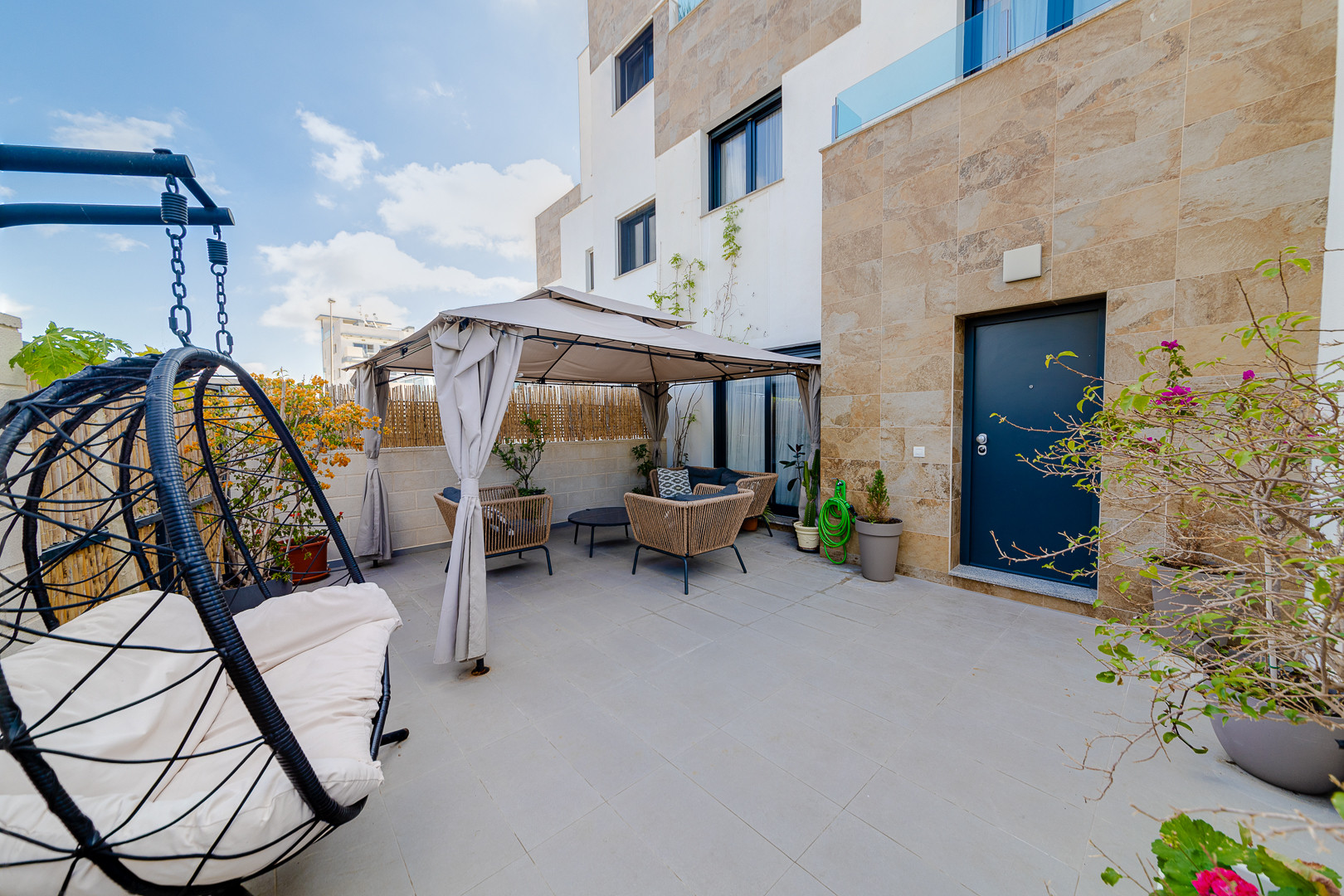 Town House for Sale in Villamartin, Alicante