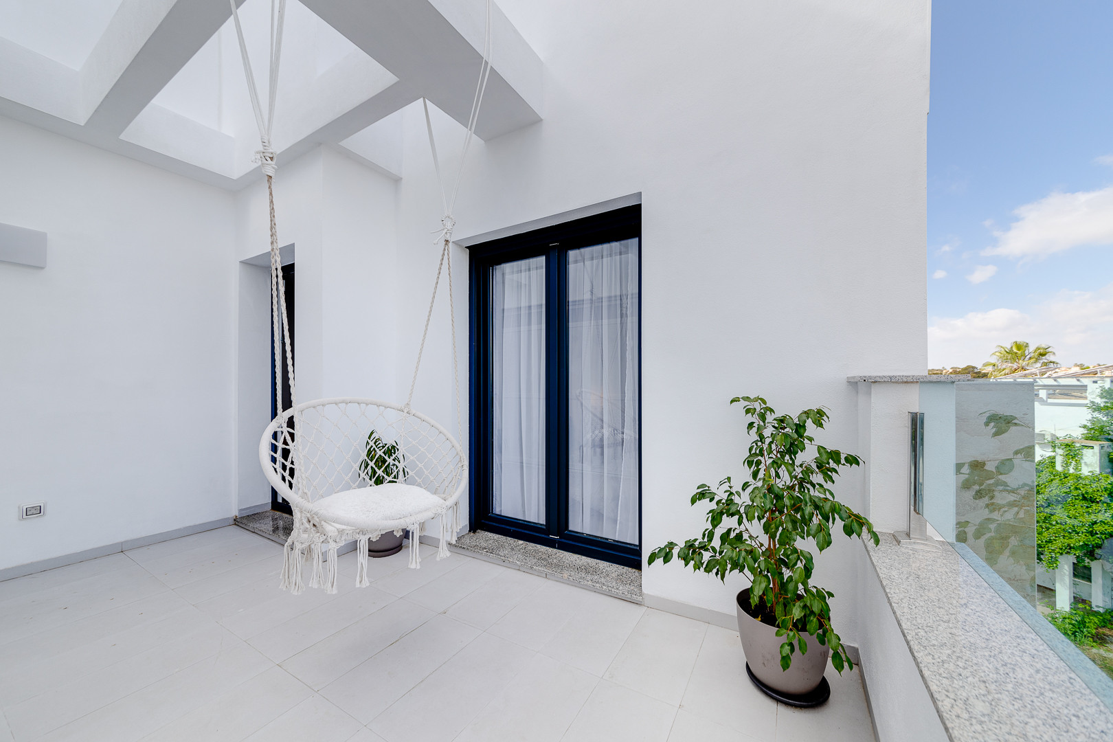 Town House for Sale in Villamartin, Alicante
