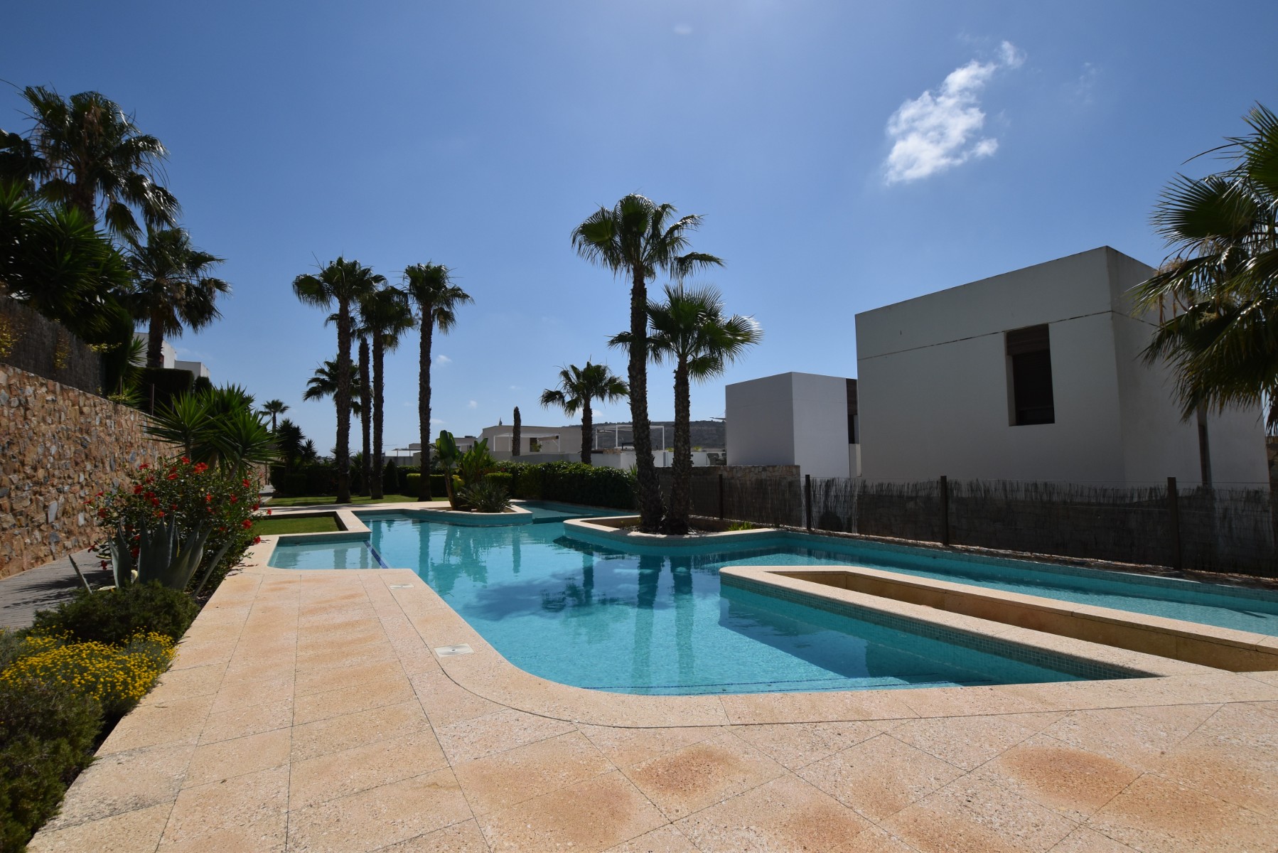 Apartment for Sale in Algorfa, Alicante