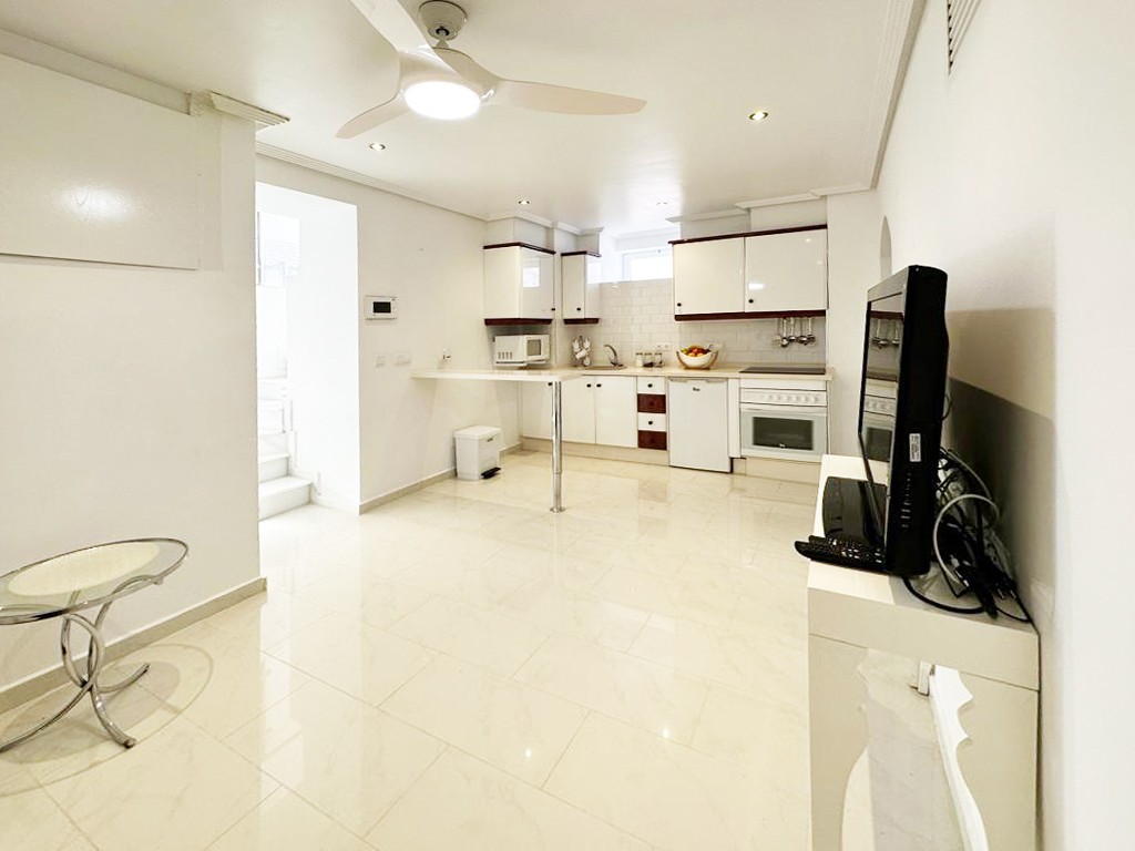 Villa for Sale in San Miguel de Salinas, Alicante