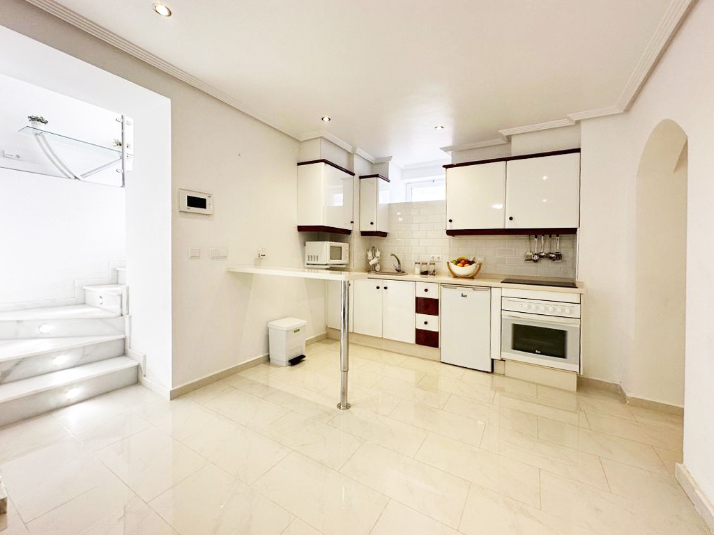 Villa for Sale in San Miguel de Salinas, Alicante