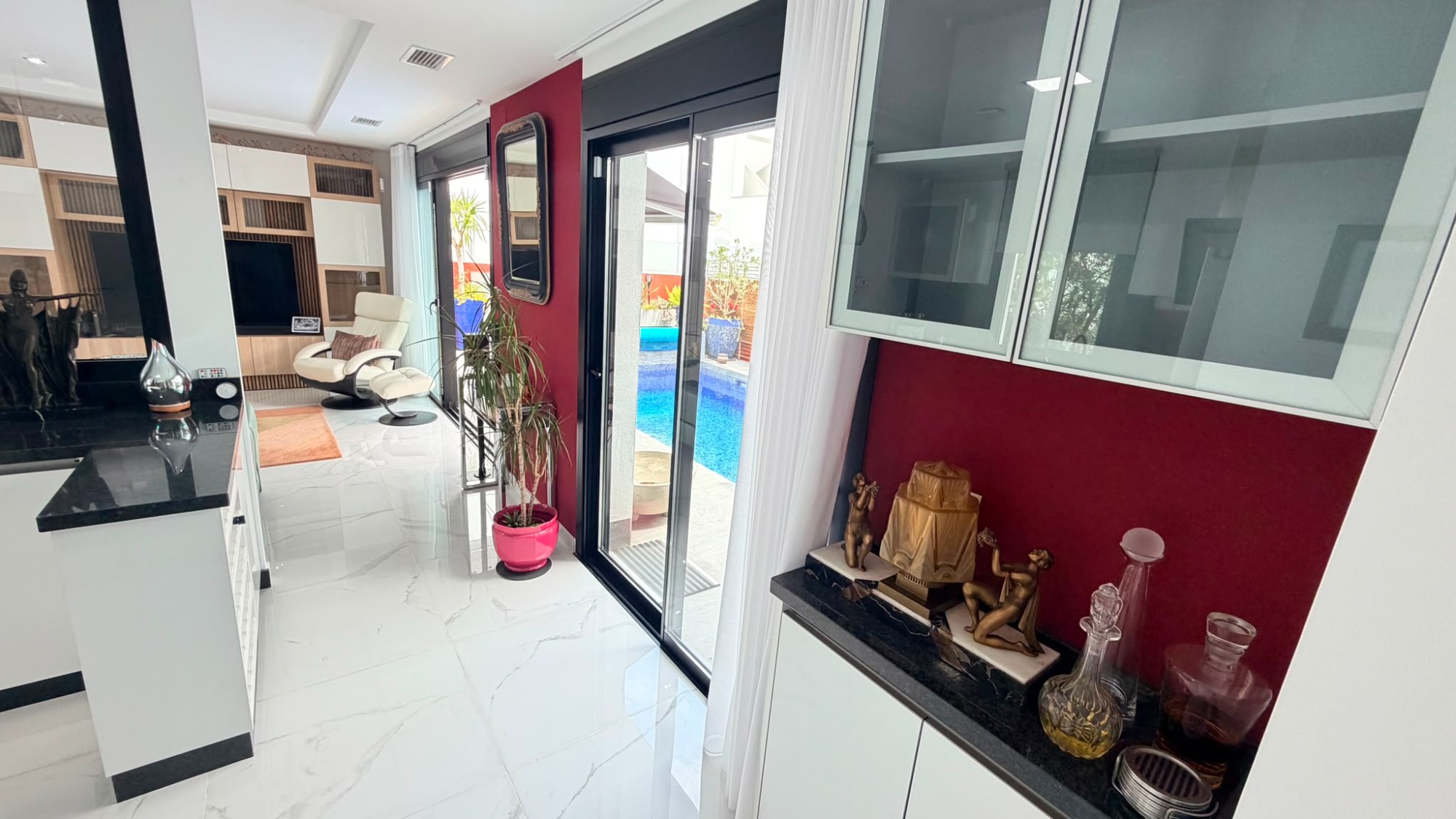 Villa for Sale in Los Montesinos, Alicante