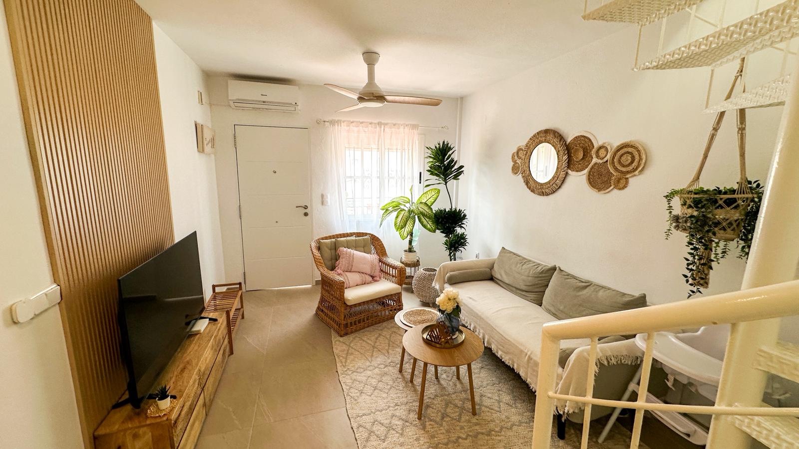 o_1jqr6vuhbeh6fm7hqr1e401mhr2p Bungalow for Sale in Orihuela Costa, Alicante