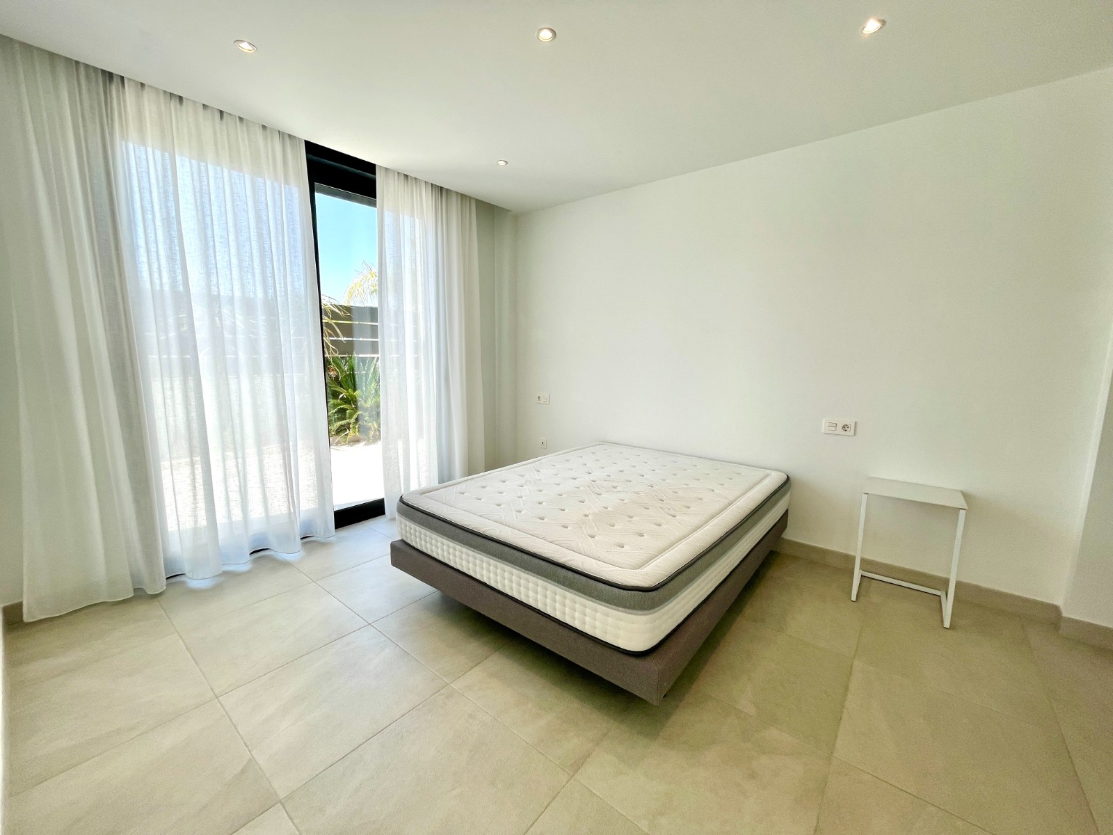 Villa for Sale in Benijofar, Alicante