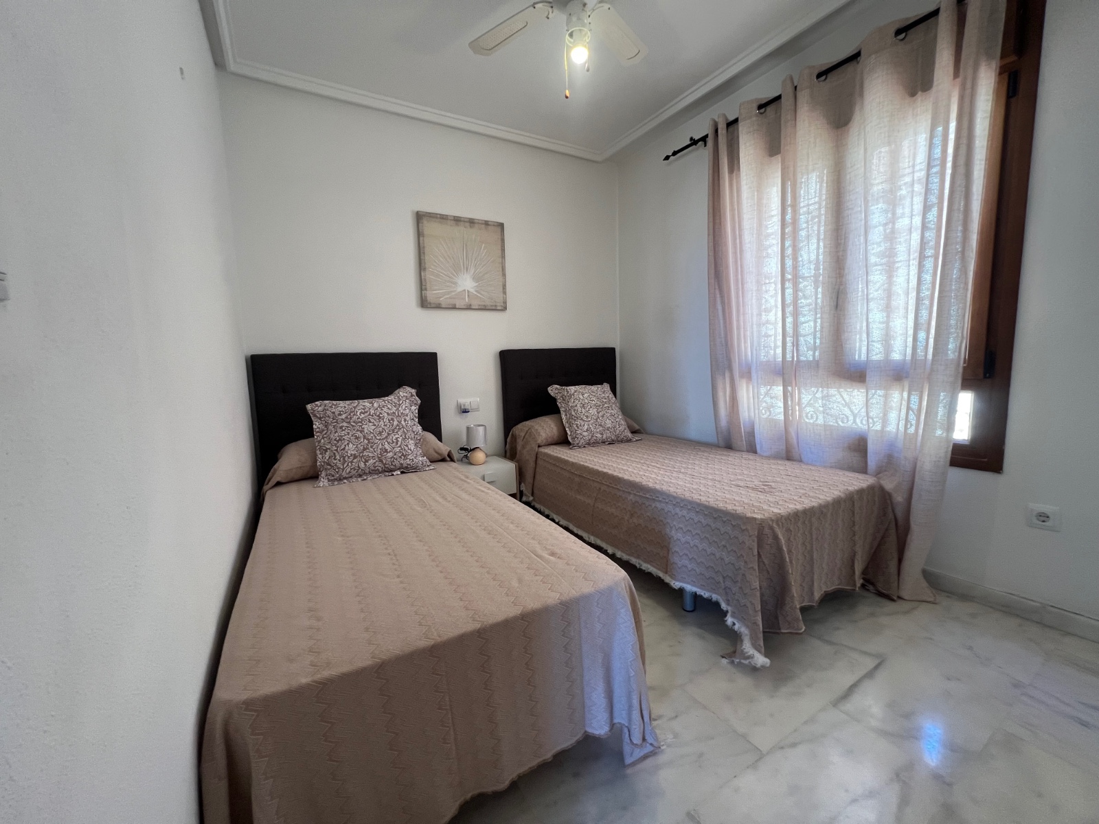 Bungalow for Sale in Algorfa, Alicante