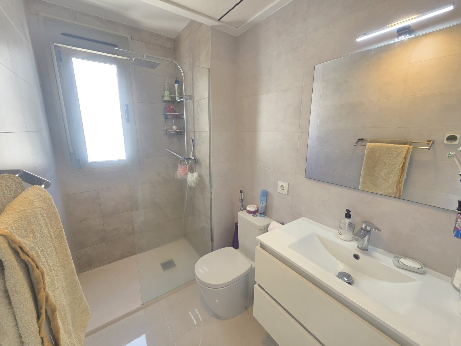 Villa for Sale in San Miguel de Salinas, Alicante