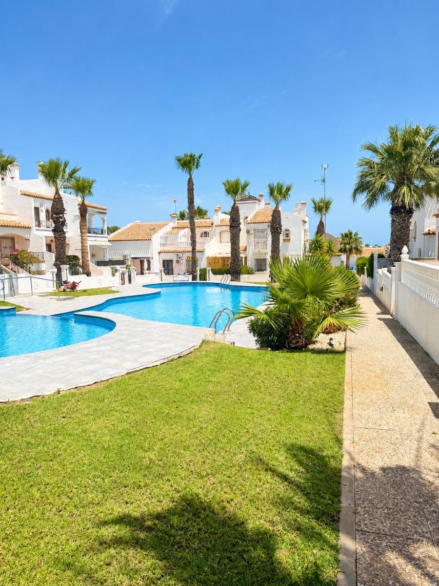 Apartment for Sale in Los Dolses, Alicante