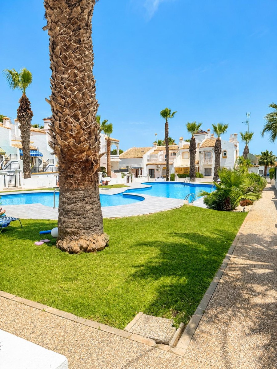 Apartment for Sale in Los Dolses, Alicante