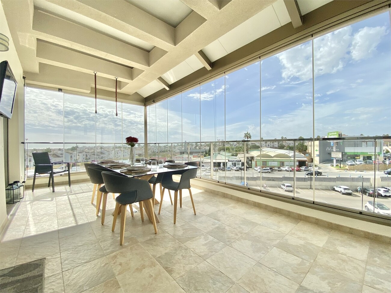 Penthouse Penthouse for Sale in Villamartin, Alicante