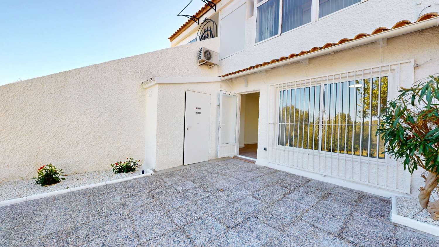 Bungalow for Sale in Orihuela, Alicante