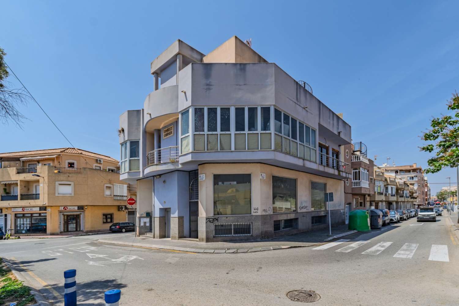 Commercial for Sale in Torrevieja, Alicante