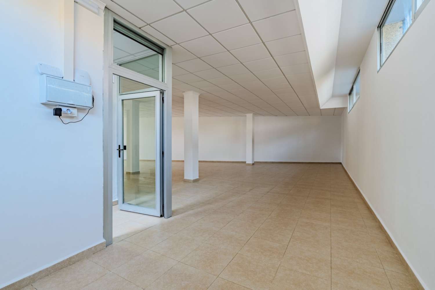 Commercial for Sale in Torrevieja, Alicante