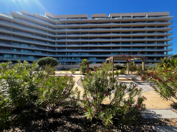 Apartment for Sale in Playa Honda, Murcia