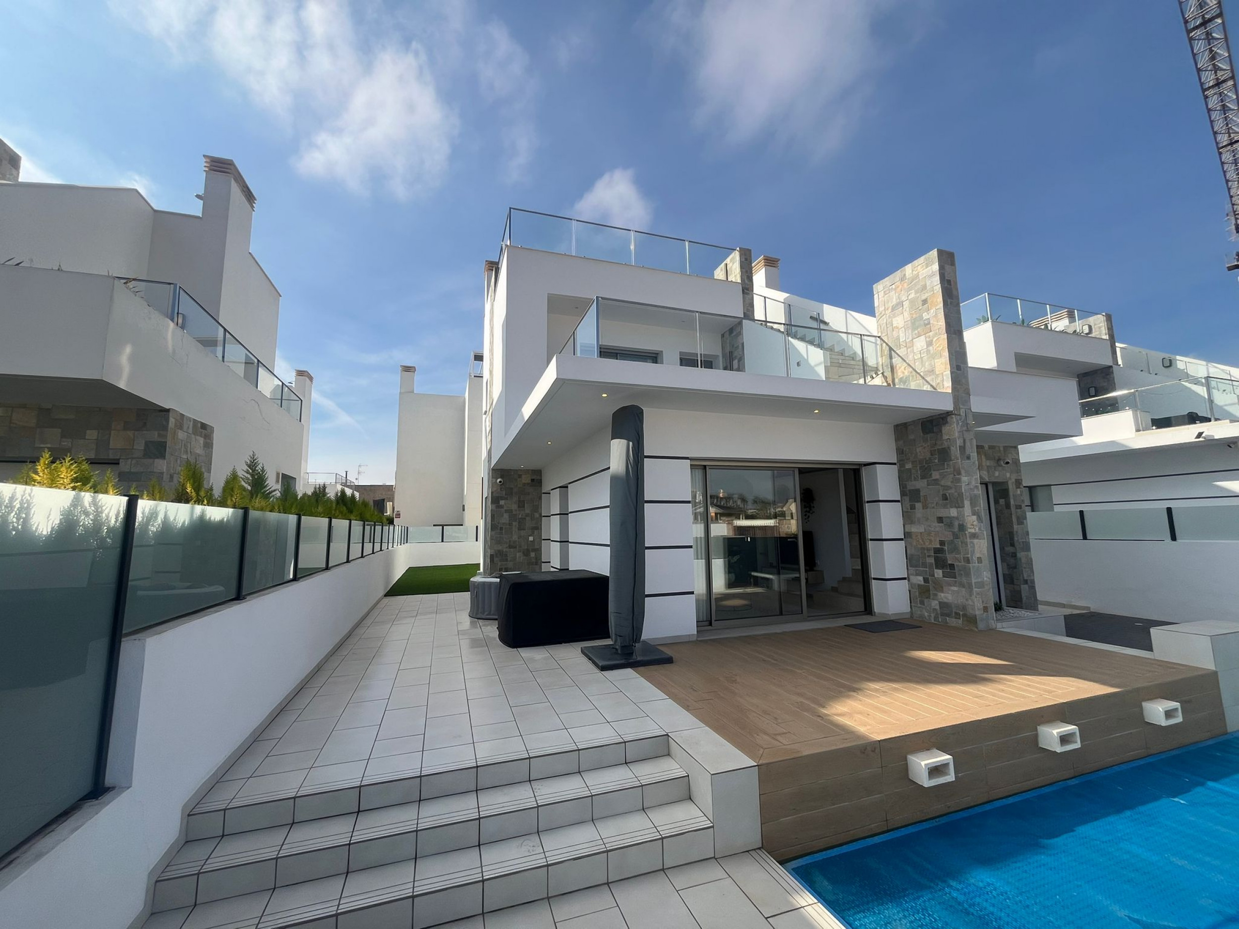 property_attachment_1zaplbxyeh_20260115103800 Villa for Sale in Los Alcazares, Murcia