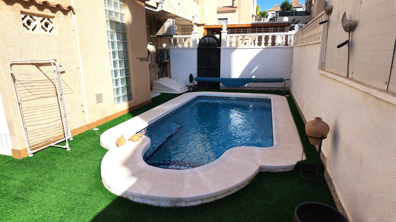 Quad House for Sale in El Galan, Alicante