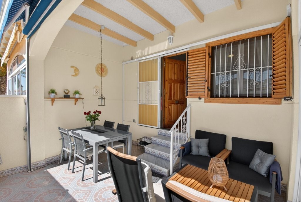 Quad House for Sale in Playa Flamenca, Alicante