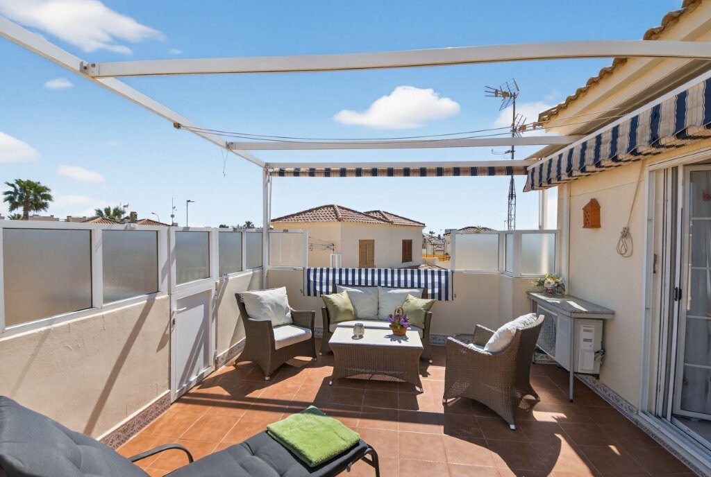 Quad House for Sale in Playa Flamenca, Alicante
