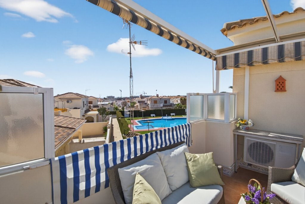 Quad House for Sale in Playa Flamenca, Alicante
