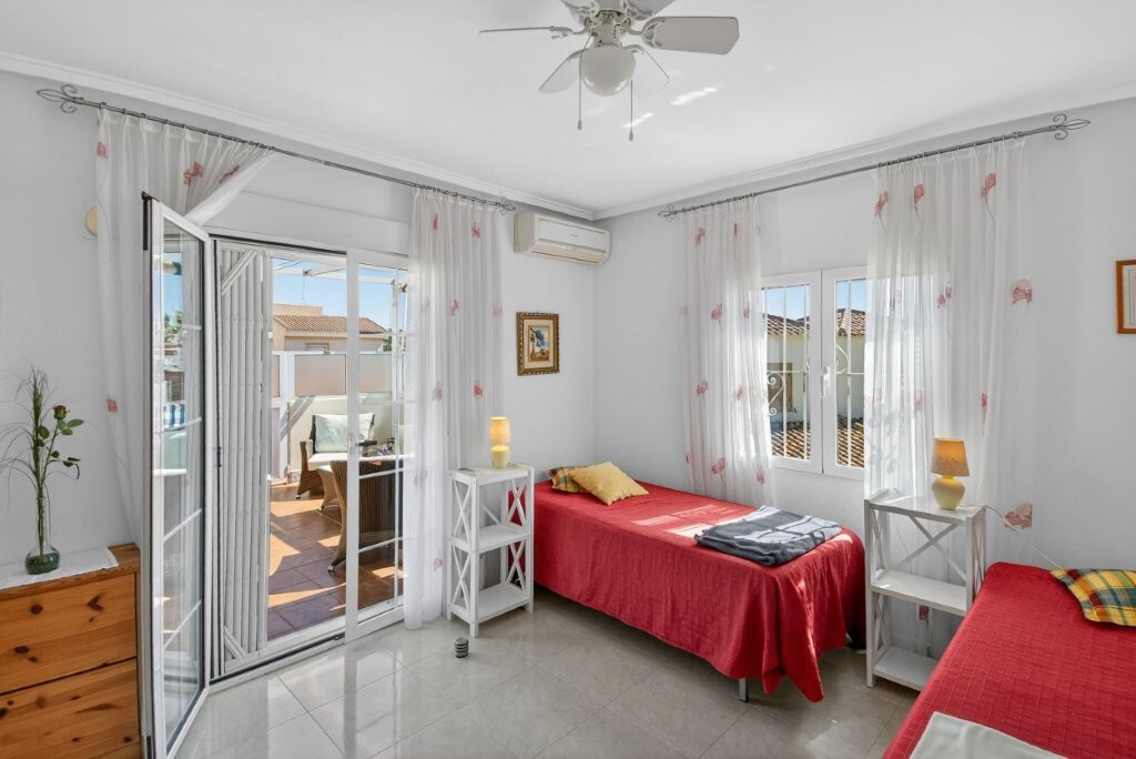 Quad House for Sale in Playa Flamenca, Alicante