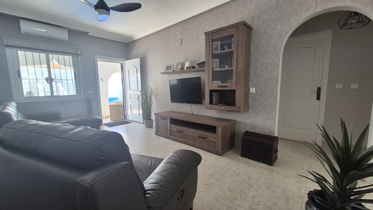 Semi Detached for Sale in San Miguel de Salinas, Alicante