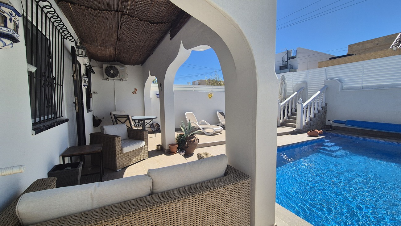 Semi Detached for Sale in San Miguel de Salinas, Alicante