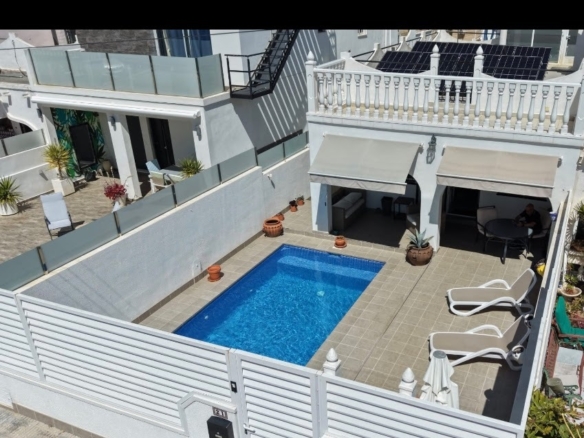 Semi Detached for Sale in San Miguel de Salinas, Alicante