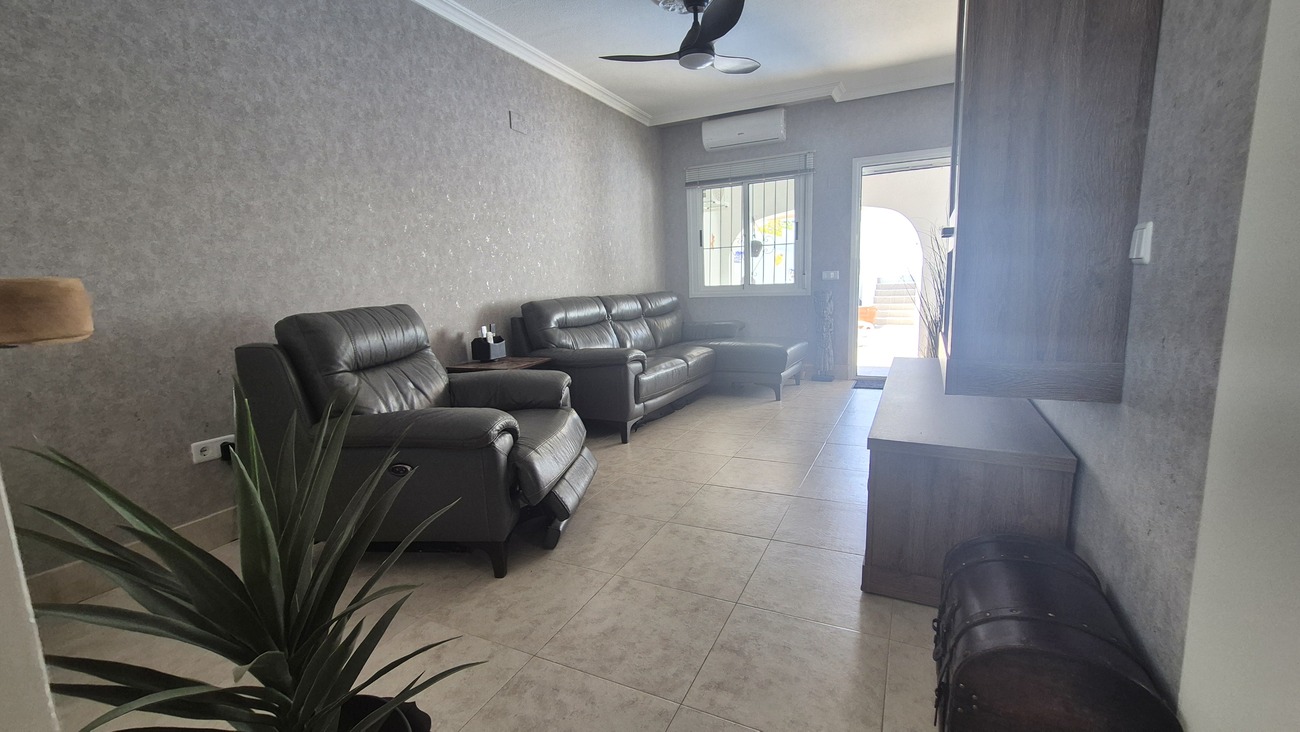 Semi Detached for Sale in San Miguel de Salinas, Alicante