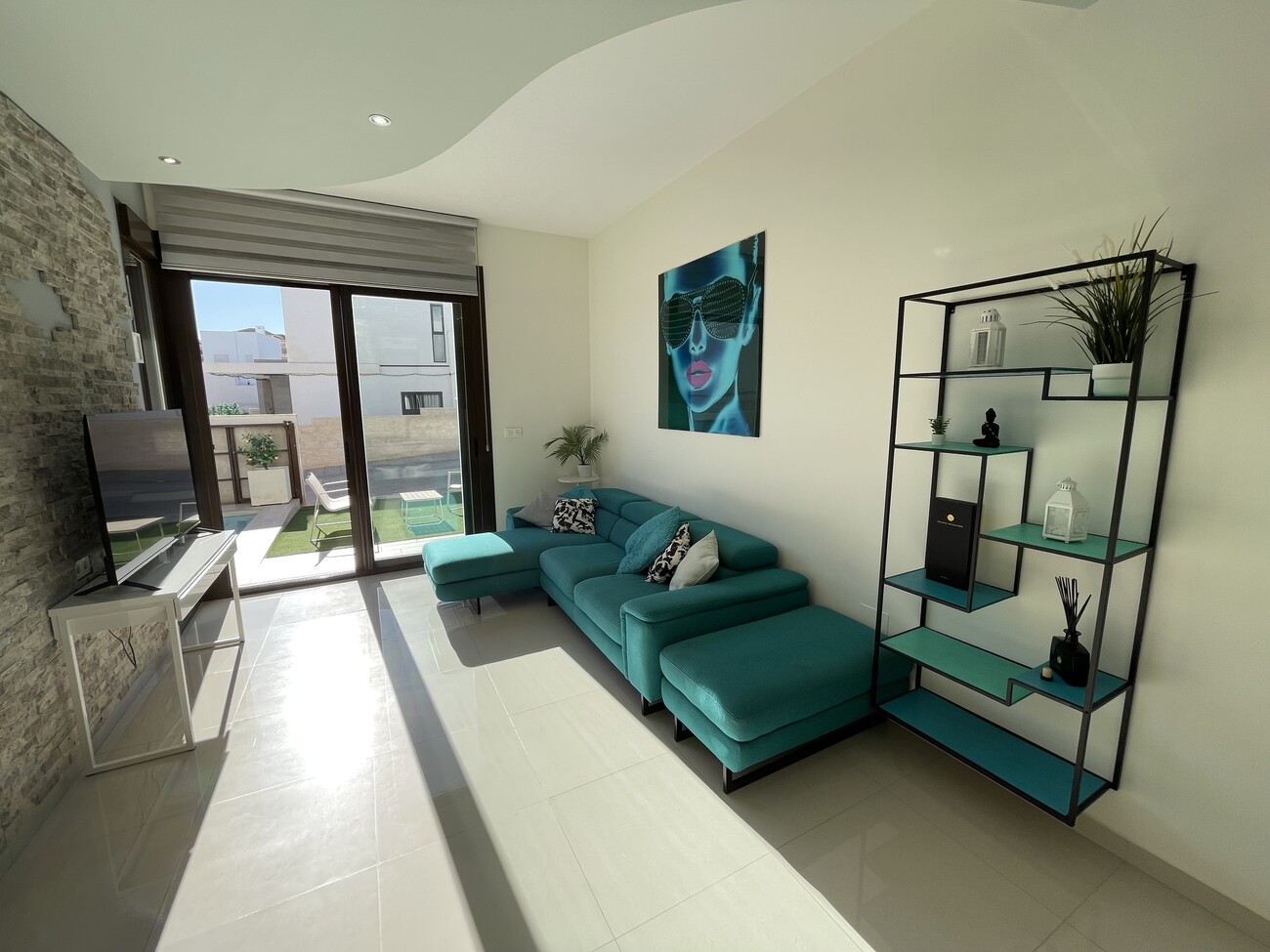 Semi Detached for Sale in Villamartin, Alicante