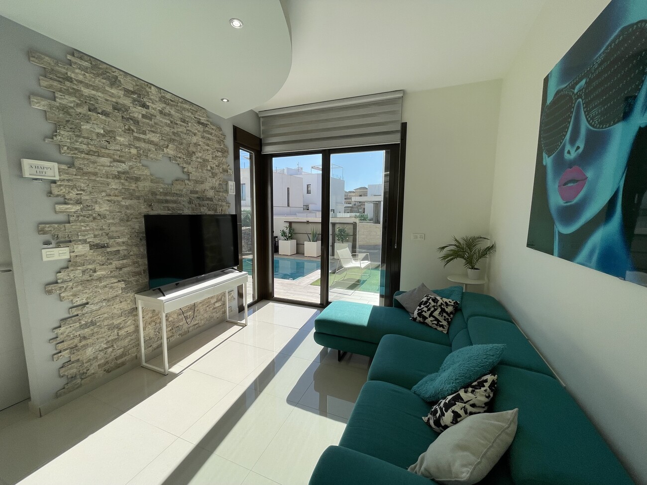 Semi Detached for Sale in Villamartin, Alicante