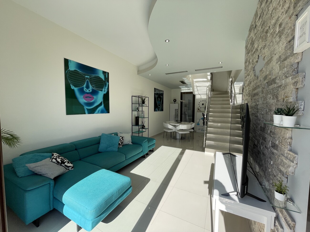Semi Detached for Sale in Villamartin, Alicante