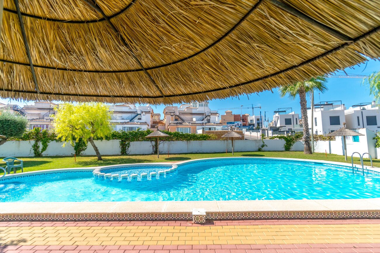 Semi Detached for Sale in Villamartin, Alicante