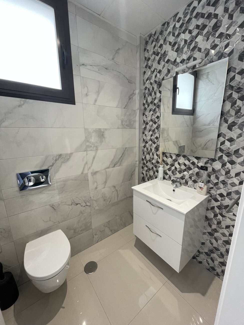 Semi Detached for Sale in Villamartin, Alicante