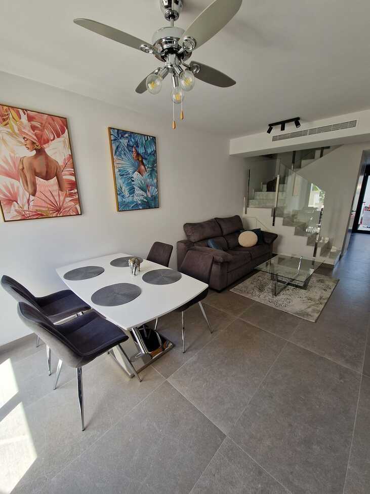 Town House Penthouse for Sale in Guardamar del Segura, Alicante