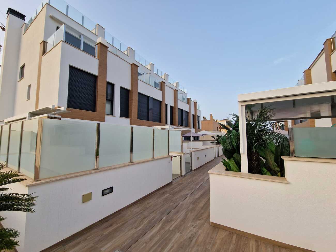 town-house-guardamar-del-segura-1004-3 Town House Penthouse for Sale in Guardamar del Segura, Alicante