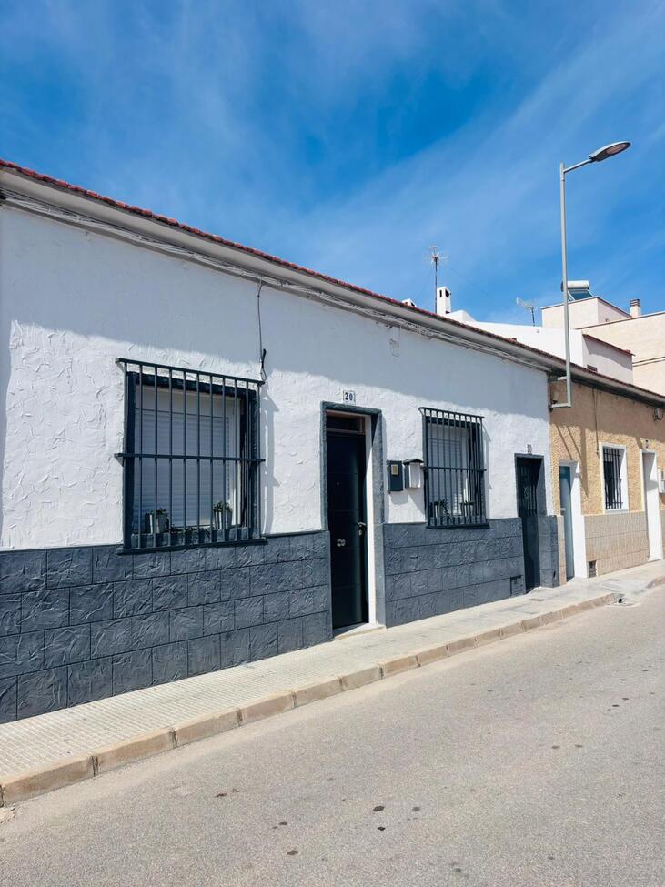 Town House for Sale in San Miguel de Salinas, Alicante