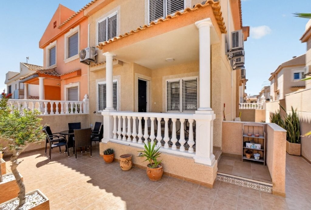 Town House for Sale in Torrevieja, Alicante