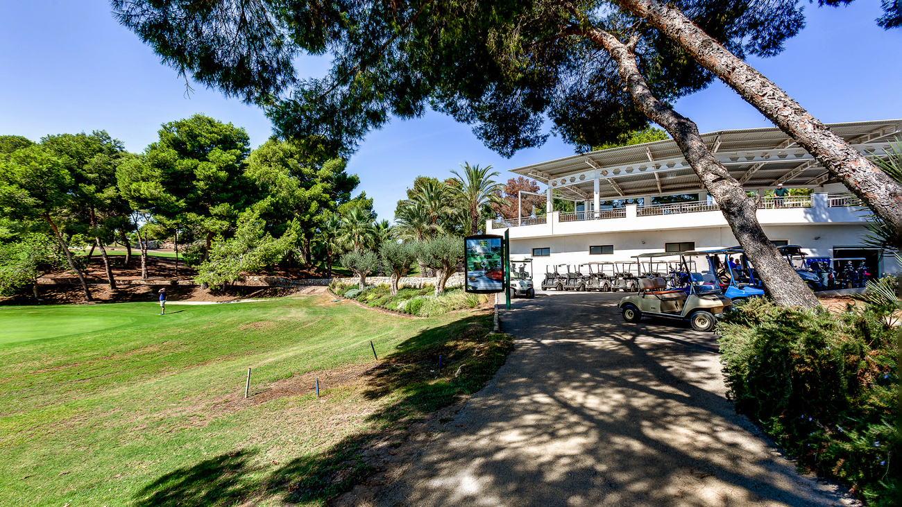 Town House for Sale in Villamartin, Alicante