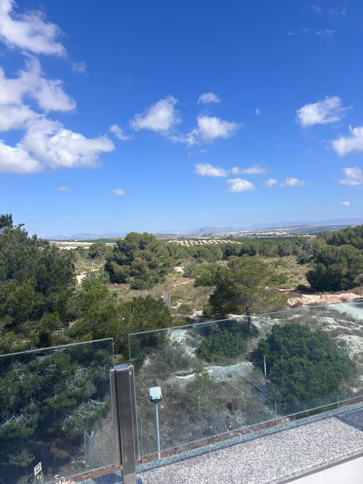 Town House for Sale in Villamartin, Alicante