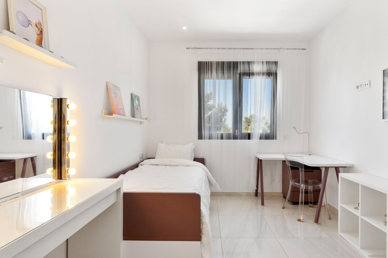 Town House for Sale in Villamartin, Alicante