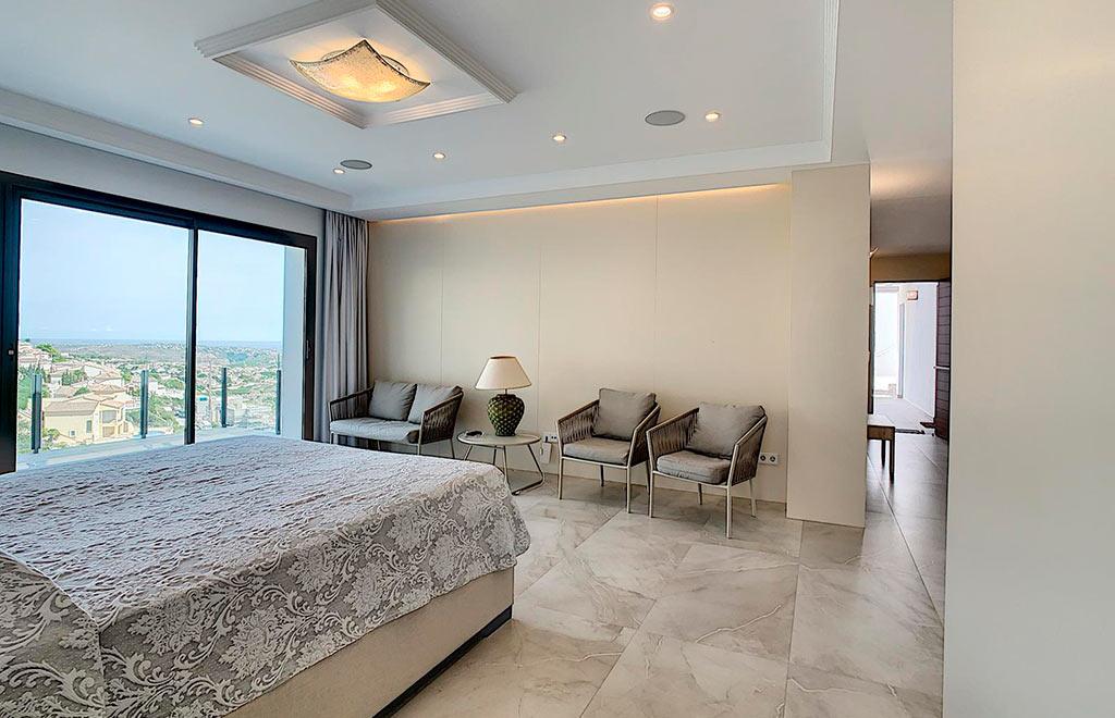 Villa for Sale in Cumbre del Sol, Alicante