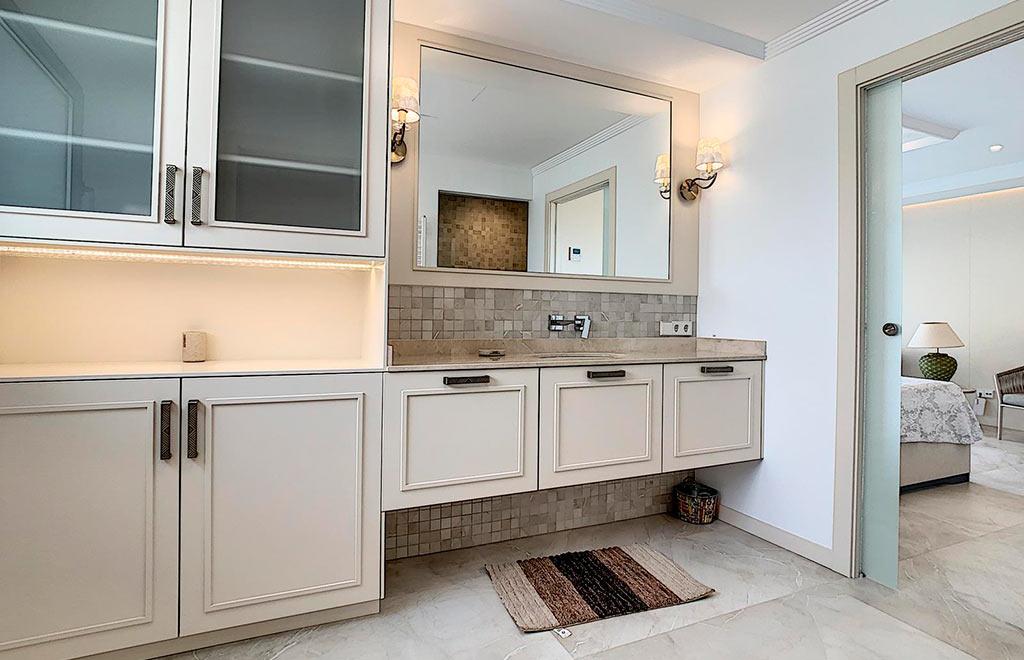 Villa for Sale in Cumbre del Sol, Alicante