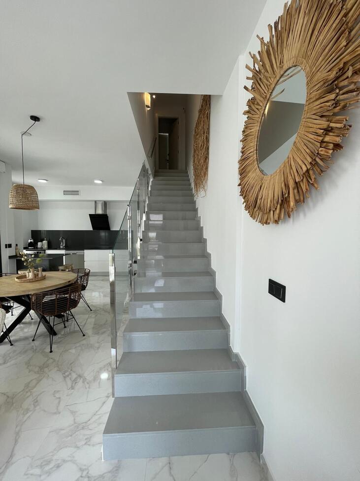 Villa for Sale in Benijofar, Alicante