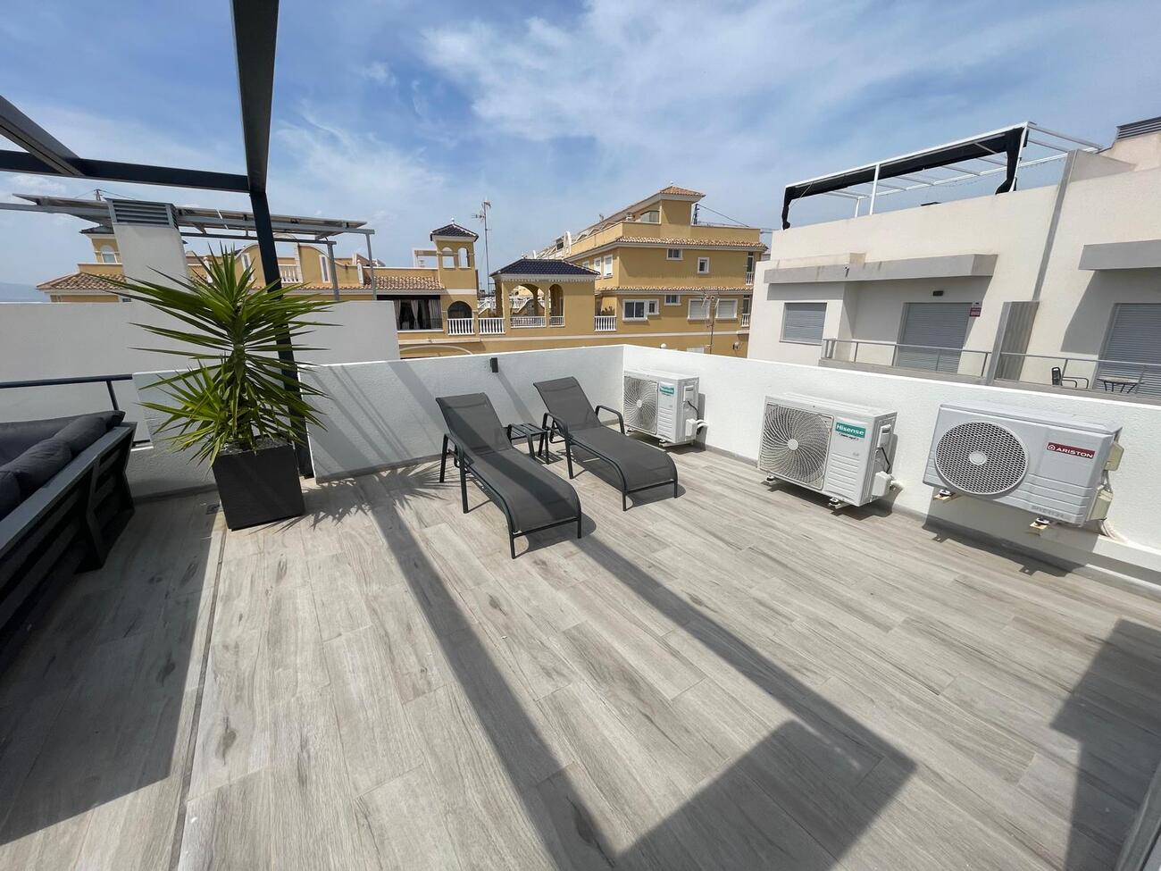 Villa for Sale in Benijofar, Alicante